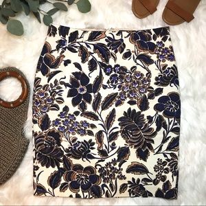 Beige and Navy Ann Taylor skirt